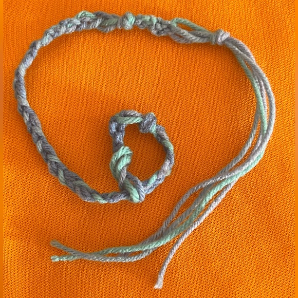 🏰 Handmade Medieval Ring 💍💗💜💚💙 - Picture 3 of 6